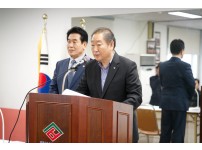 부산 새벽시장 화재 피해 상인 위해 성금 전달